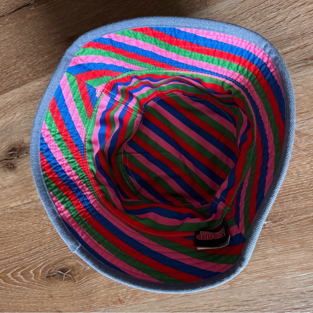 Universal Studios Hello Kitty Chucky Reversible B… - image 4